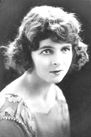Photo of Flora le Breton as Victorine (as Flora Le Breton)