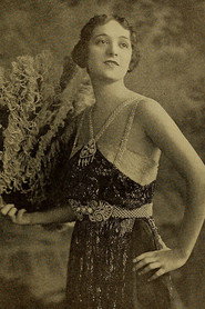 Photo of Aimee Dalmores as Ida Larpent