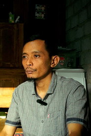 Photo of Antoro as Pak Dukuh Antoro