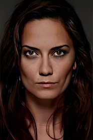 Photo of Merve Kayaalp as Algin