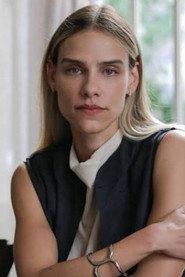 Photo of Isabelle Nassar as Bia
