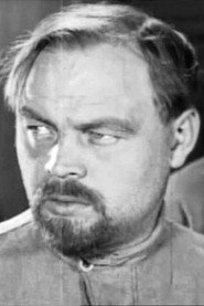 Photo of Ivan Razveyev as Burov, division commander