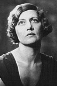 Photo of Louise Prussing as Mrs. Dahlgren