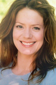 Photo of Laura Moss as Elizabeth Miller