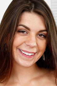 Photo of Olivia Lua