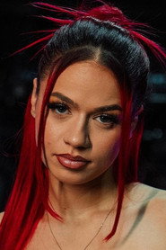 Photo of Badmómzjay as Badmómzjay