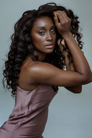 Photo of Courtnee Carter as Em