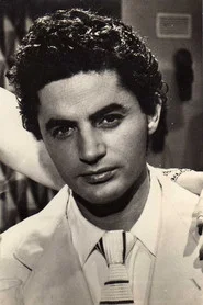 Photo of Antonio Molina as Martín Cáceres