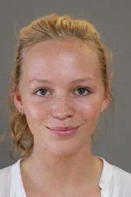 Photo of Freja Bella Lindahl as Ave