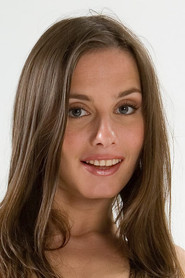 Photo of Veronika Veselá as Lola - Estate Agent