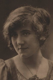 Photo of Louise Lara as Elle