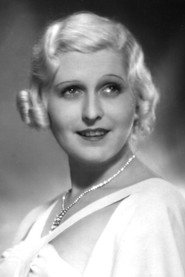 Photo of Lee Parry as Claire Raven