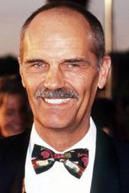 Photo of Christoph Lindert as Dr. Reinhard Jannsen