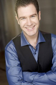 Photo of Chris Yeschenko as Larry