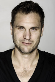 Photo of Justen Naughton