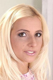 Photo of Cynthia Fox