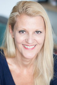 Photo of Karine Dogliani as Mme Ratkin