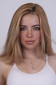 Photo of Haylie Hansen as Teenager