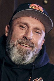 Photo of Niko Hüls as Self - Hip Hop Journalist