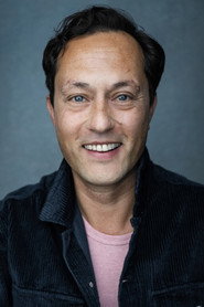 Photo of Felix Brunger as Richard Sifkitz