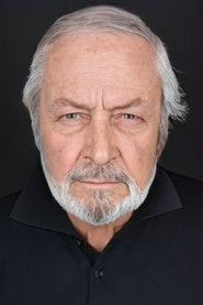 Photo of Gündüz Sezgin as Metin