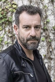Photo of Gustavo Saffores as Isaac Kaplan