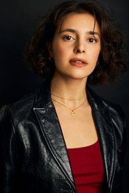 Photo of Julia D'Angelo as Mia Hawthorne