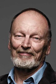 Photo of John Bell as Arthur