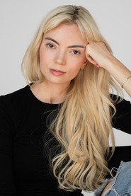 Photo of Kris Prihodova as Nyra
