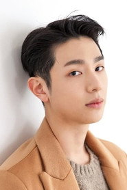 Photo of Lee Jung Joon as Kim Ei Seok