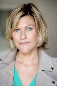 Photo of Vanessa Valence as Isabelle
