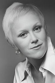 Photo of Erica Eaton as Lois