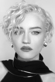 Photo of Julia Garner as Rachel