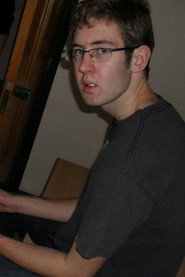 Photo of Richard Sims as Allan Raffin
