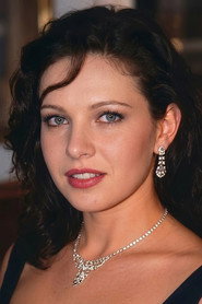 Photo of Julia Larot
