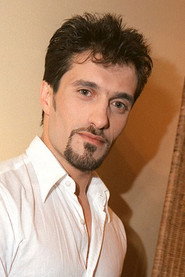 Photo of Pablo Villafranca as Josué