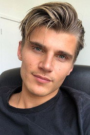 Photo of Twan Kuyper as Nathan Levi