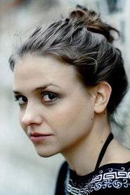 Photo of Jessy Moravec as Beatrice Meier