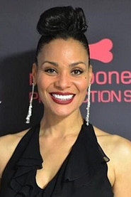 Photo of Jaqueline Fleming as Mia