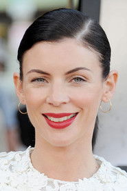 Photo of Liberty Ross as Leah Fox