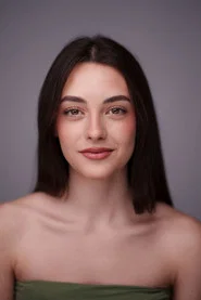 Photo of Ángela Demati as Elena