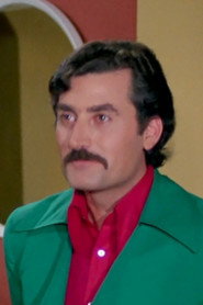 Photo of Alekos Petridis as Mr. Vellidis