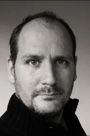 Photo of Kasper Cornish as The Snowman