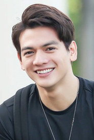 Photo of Lê Xuân Tiền as Bách