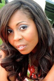 Photo of Joy Syles as Lynn