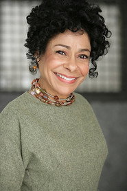 Photo of Roxanne Reese as Niko's Aunt (voice)