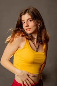 Photo of Elena Martínez as Sara