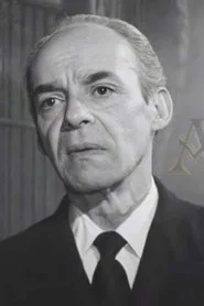 Photo of José Luis Jiménez as Sr. Andrade