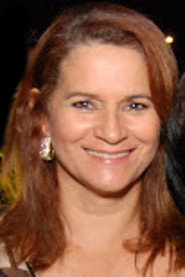 Photo of Bernardita García Smester as Pilar Mejía Beras-Goico (adulta)