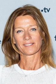 Photo of Carole Gaessler as Self : TV-Host